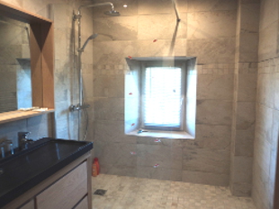Room Gordes - shared bathroom with one other room.
